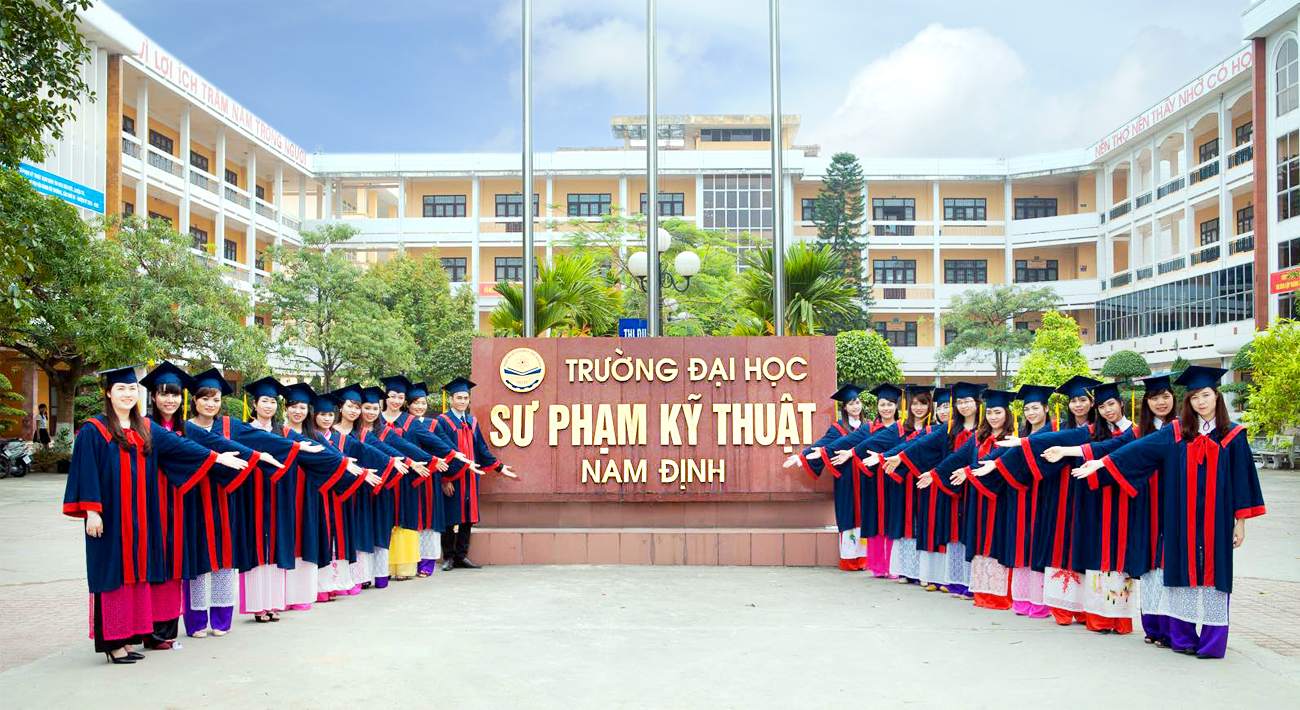 Nhà tập đa năng