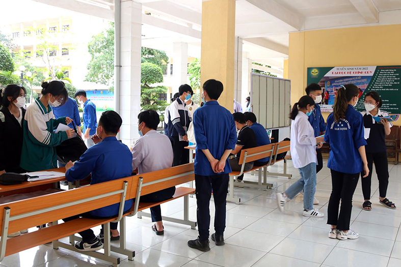 Trường Đại học Sư phạm Kỹ thuật Nam Định phối hợp tổ chức thành công Kỳ thi Đánh giá năng lực của Đại học Quốc gia Hà Nội năm 2022