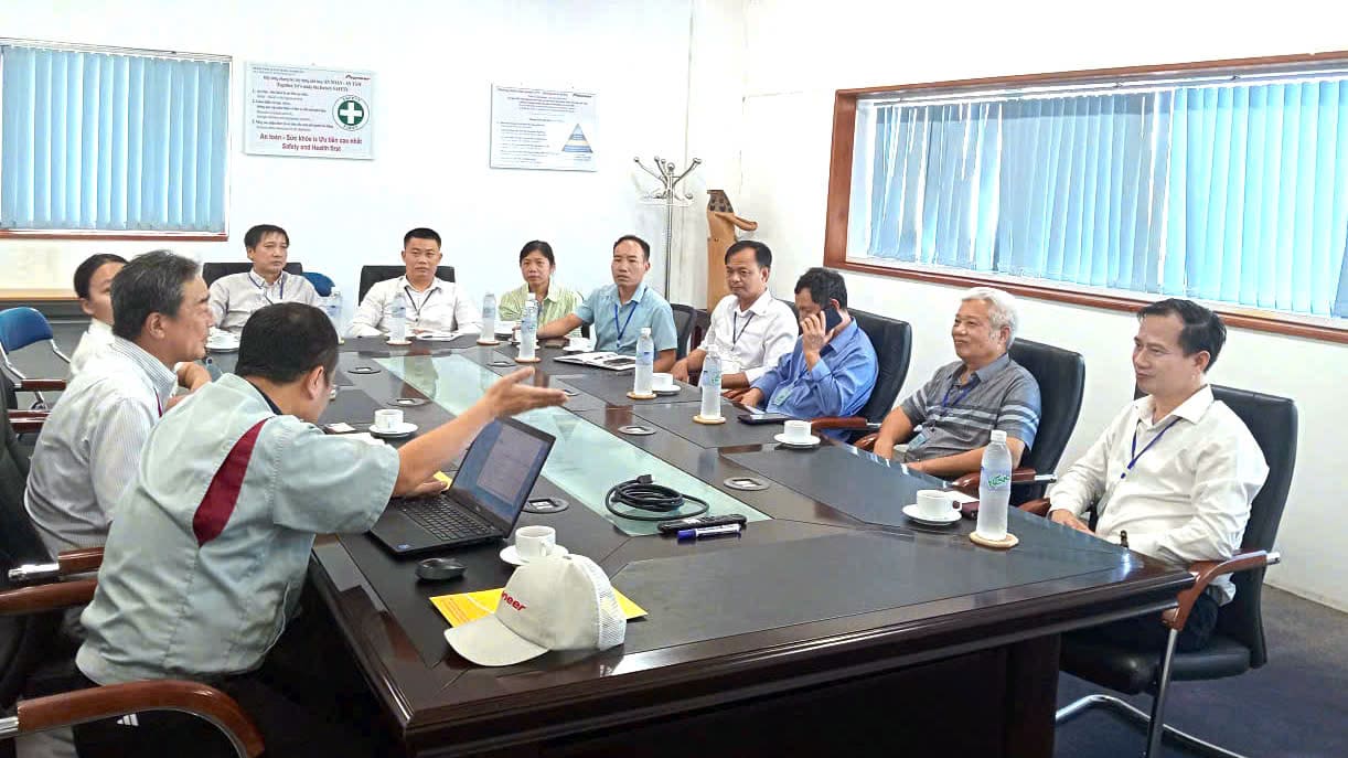 Nhà trường và doanh nghiệp thống nhất nhiều nội dung hợp tác nhằm mở rộng cơ hội thực tập và việc làm cho sinh viên