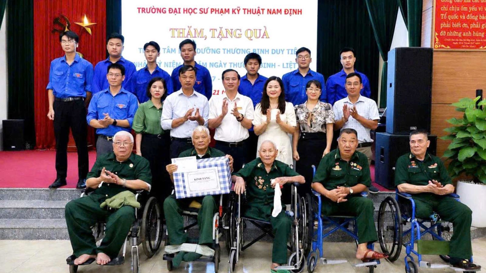 Trường Đại học Sư phạm Kỹ thuật Nam Định tổ chức thăm và tặng quà tại Trung tâm Điều dưỡng Thương binh Duy Tiên nhân dịp kỷ niệm 79 năm Ngày Thương binh - Liệt sĩ (27/7/1947 - 27/7/2026)