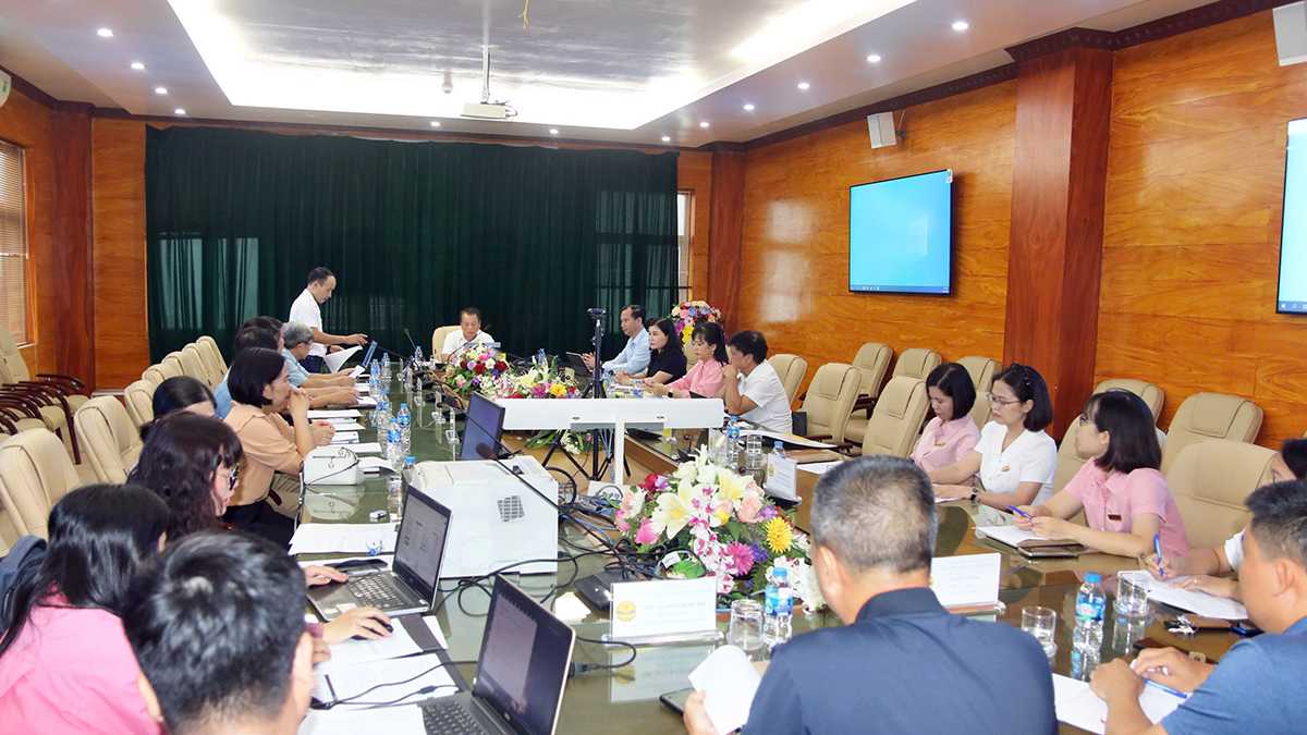 Hội đồng Khoa học và Đào tạo họp phiên thứ nhất: Đột phá chiến lược phát triển Trường Đại học Sư phạm Kỹ thuật Nam Định theo chuẩn quốc tế