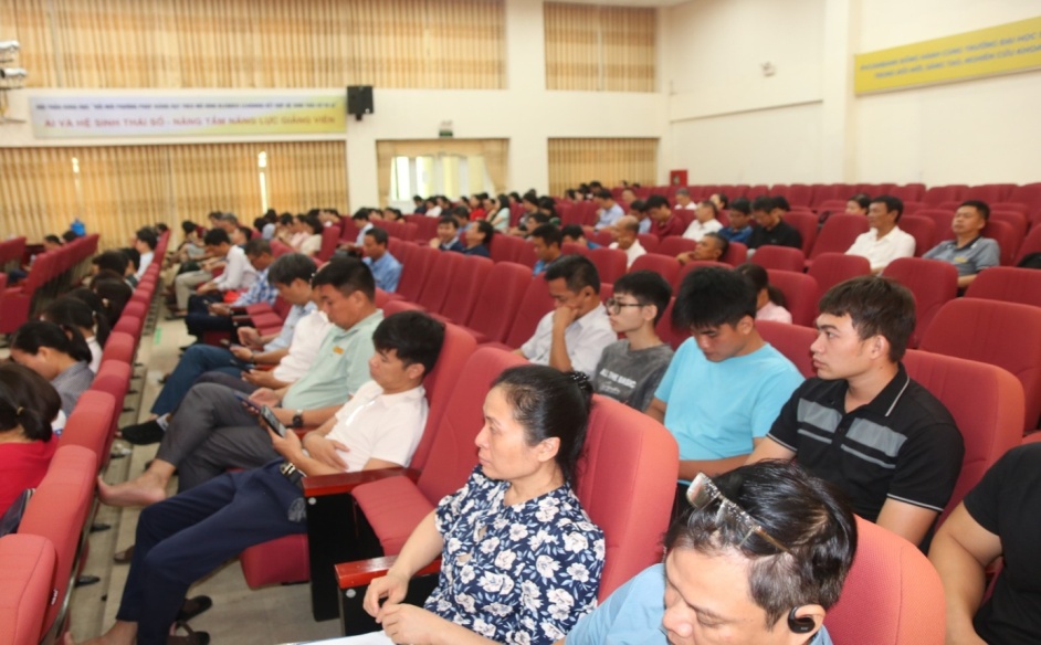 Toàn cảnh Hội nghị tại điểm cầu Trường Đại học Sư phạm Kỹ thuật Nam Định