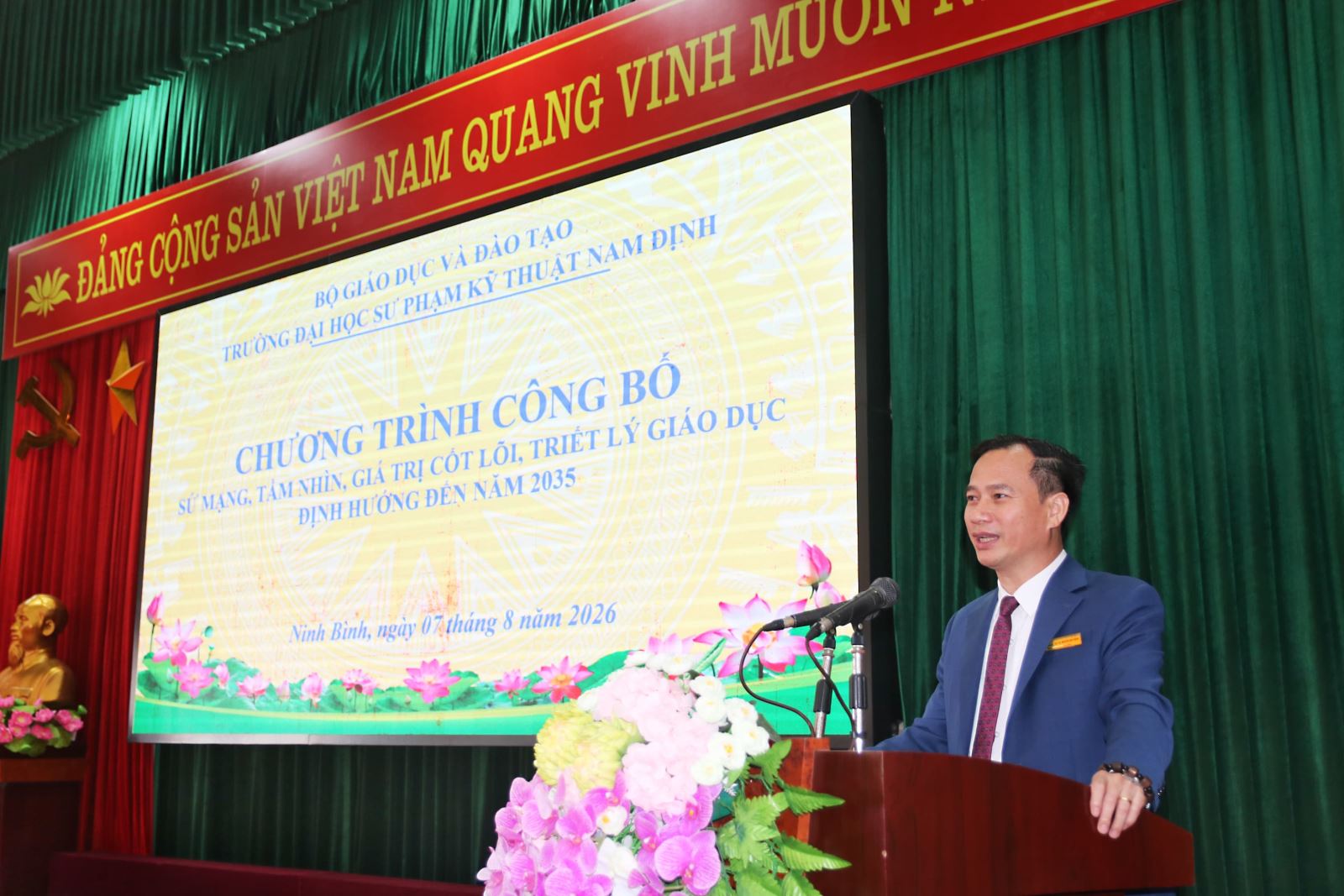 TRƯỜNG ĐẠI HỌC SƯ PHẠM KỸ THUẬT NAM ĐỊNH CÔNG BỐ SỨ MẠNG, TẦM NHÌN, GIÁ TRỊ CỐT LÕI VÀ TRIẾT LÝ GIÁO DỤC ĐỊNH HƯỚNG ĐẾN NĂM 2035